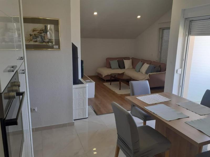Apartments Gveric Σίμπενικ Εξωτερικό φωτογραφία