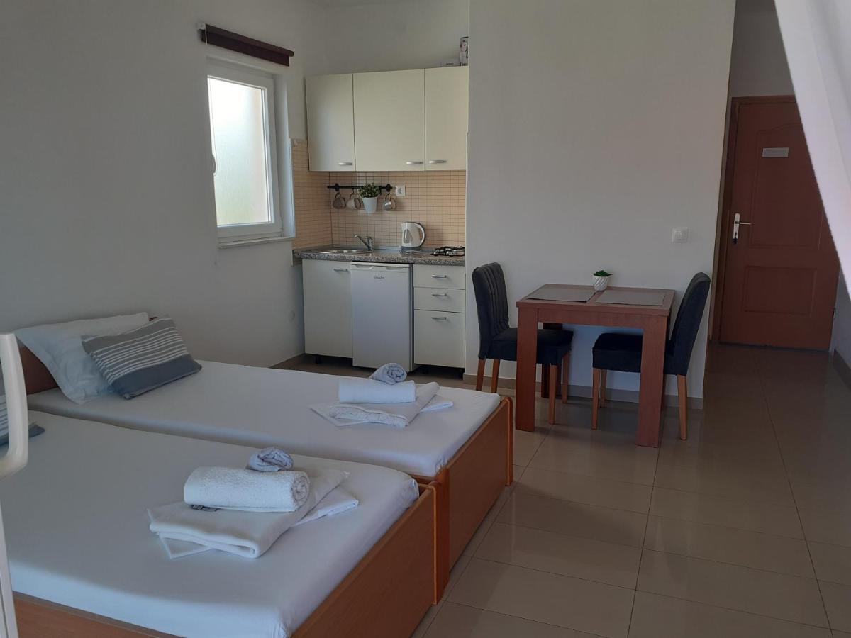 Apartments Gveric Σίμπενικ Εξωτερικό φωτογραφία