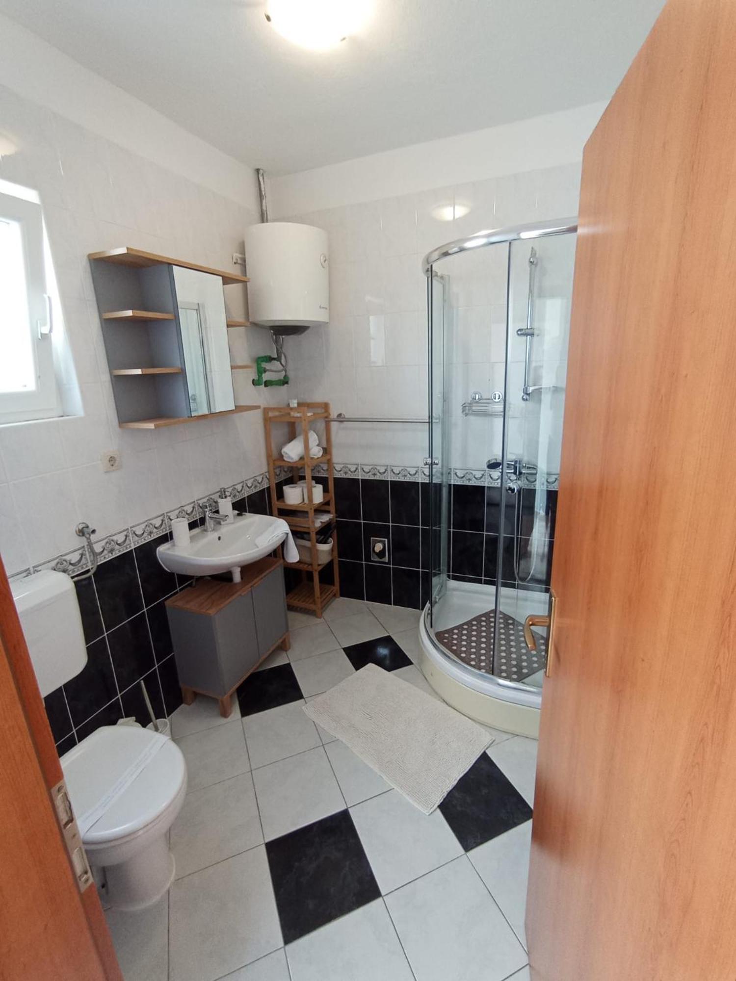 Apartments Gveric Σίμπενικ Εξωτερικό φωτογραφία